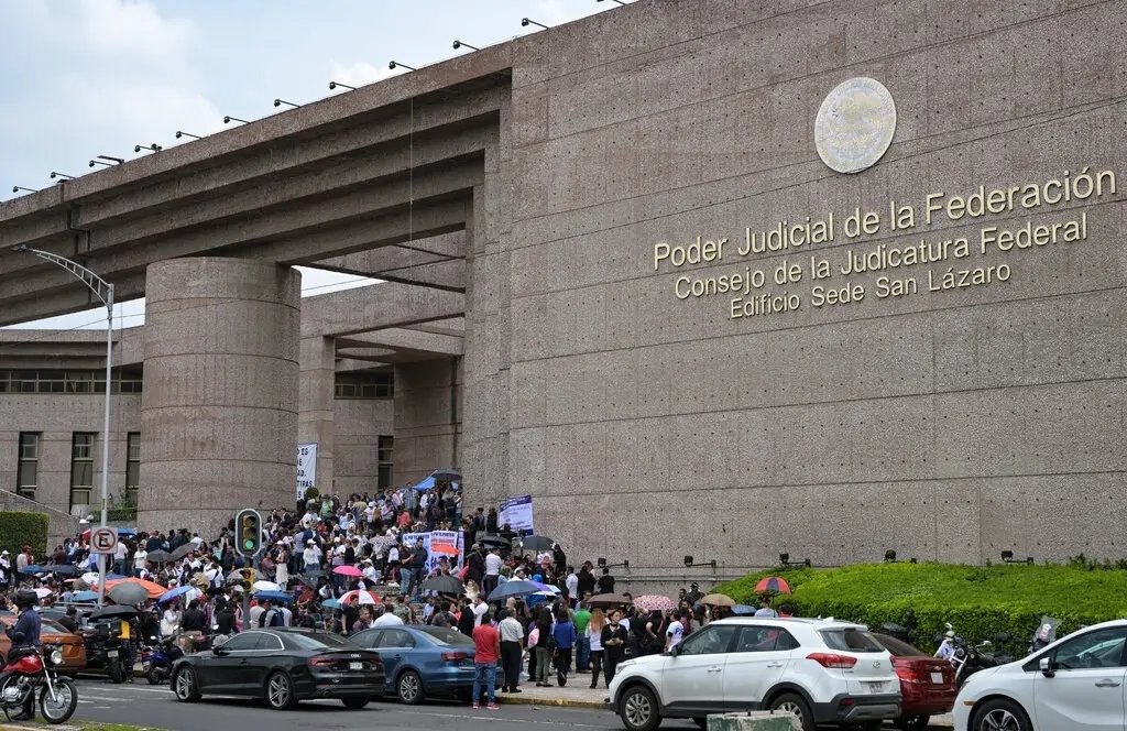 Poder Judicial en paro contra reforma de AMLO | Zona 3 Equilibrio ...